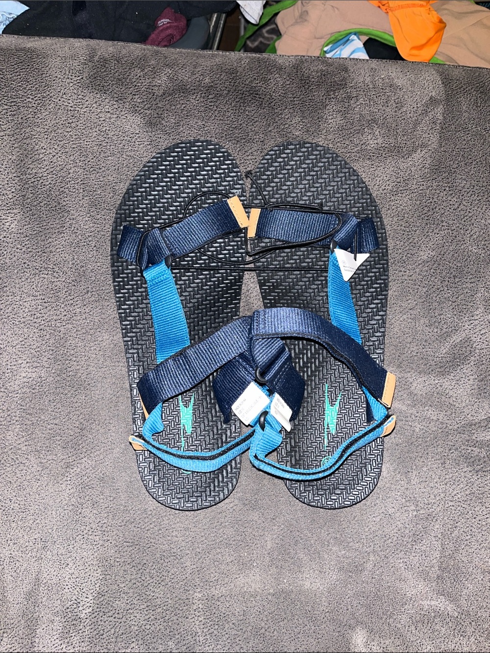 Blue Teal Webbed Sandals - Brand Unspecified